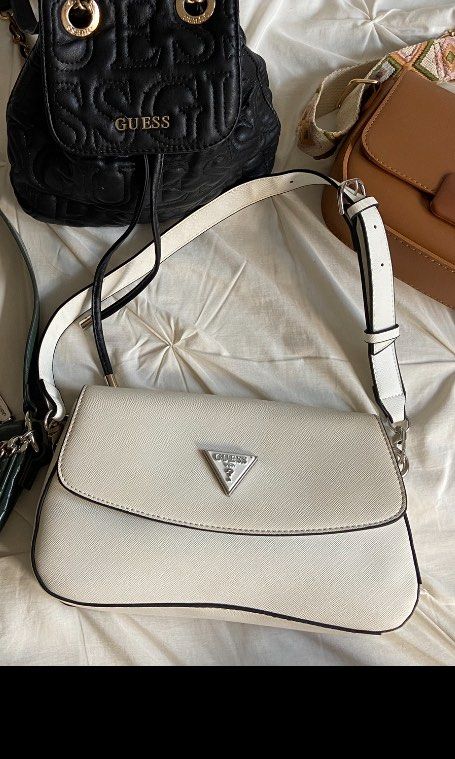 guess cordelia kili bag (Category: Shoulder Bags) located in Subic. Submitted by caseyxxx (Listing ID 1354058994, Image 1). Description: comes with long and short straps negotiable price .