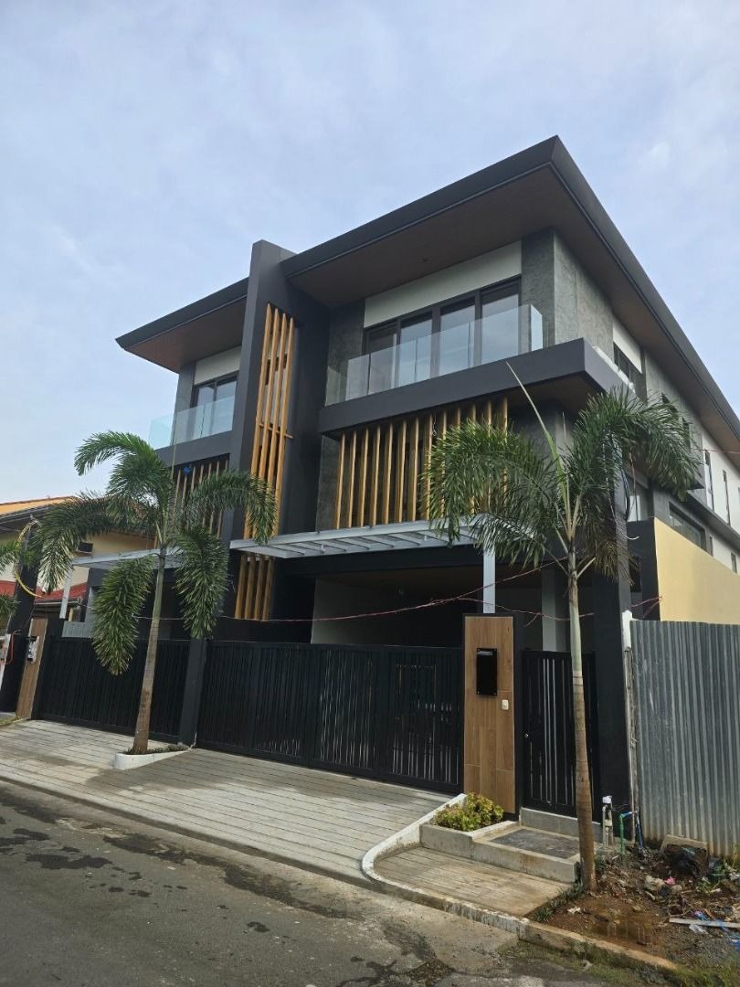 (Category: ) located in . Submitted by serein_properties (Listing ID 1353999891, Image 1). Description: .