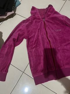 (Kategori: ) berada di . Dikirim oleh prelovednarz (ID iklan 1354073586, Gambar 1). Deskripsi: .