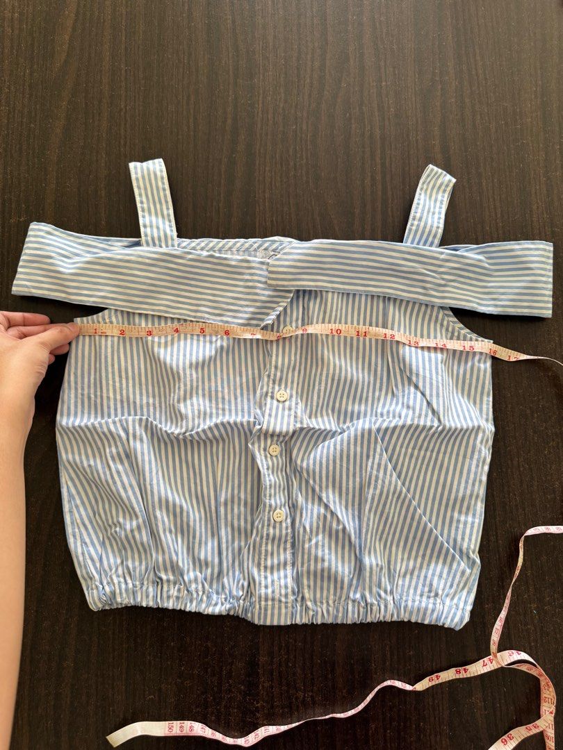 Just G Off Shoulder Blue Top (Category: Blouses) located in Manila. Submitted by declutterwmeh (Listing ID 1354140546, Image 3). Description: Just G Off Shoulder Blue Top Fits XS - S Worn once 350 + S.F .