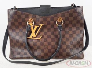 (Category: ) located in . Submitted by luxury_by_n-cash (Listing ID 1354061607, Image 1). Description: .
