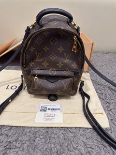 (Category: ) located in . Submitted by luxury_and_essentials (Listing ID 1354130450, Image 1). Description: .