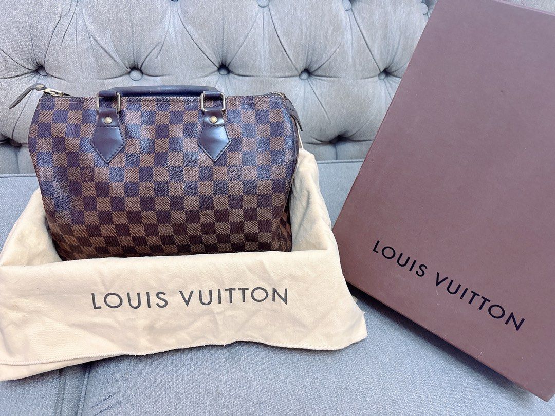 Lv speedy 30 enebe with box and dustbox (Category: Luxury Bags & Wallets) located in Las Pinas. Submitted by kharyz (Listing ID 1354120146, Image 1). Description: 100% authentic with box and dustbag.