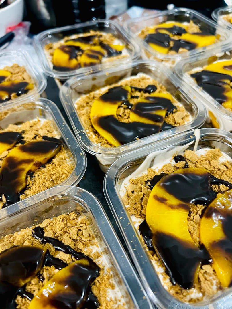 MANGO GRAHAM CHOCOLATE TUB (Category: Homemade Bakes) located in Manila. Submitted by reinzelle_tree (Listing ID 1354091320, Image 1). Description: Reseller’s Price Available Minimum 20 pcs.