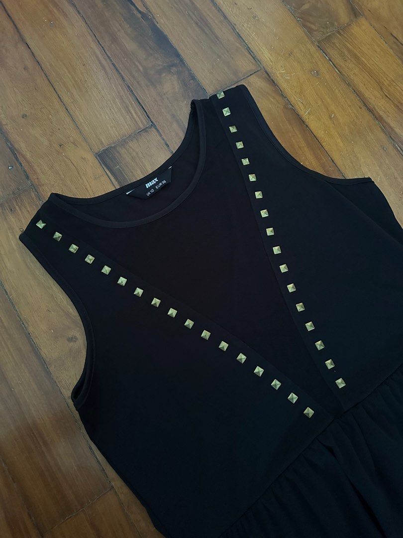 Max Black Formal Dress (Category: Dresses) located in Mariveles. Submitted by declutterwithina (Listing ID 1354049222, Image 1). Description: Best fit S to M Perfect for evening events, with sheer neckline LBC or J&T delivery during weekends.