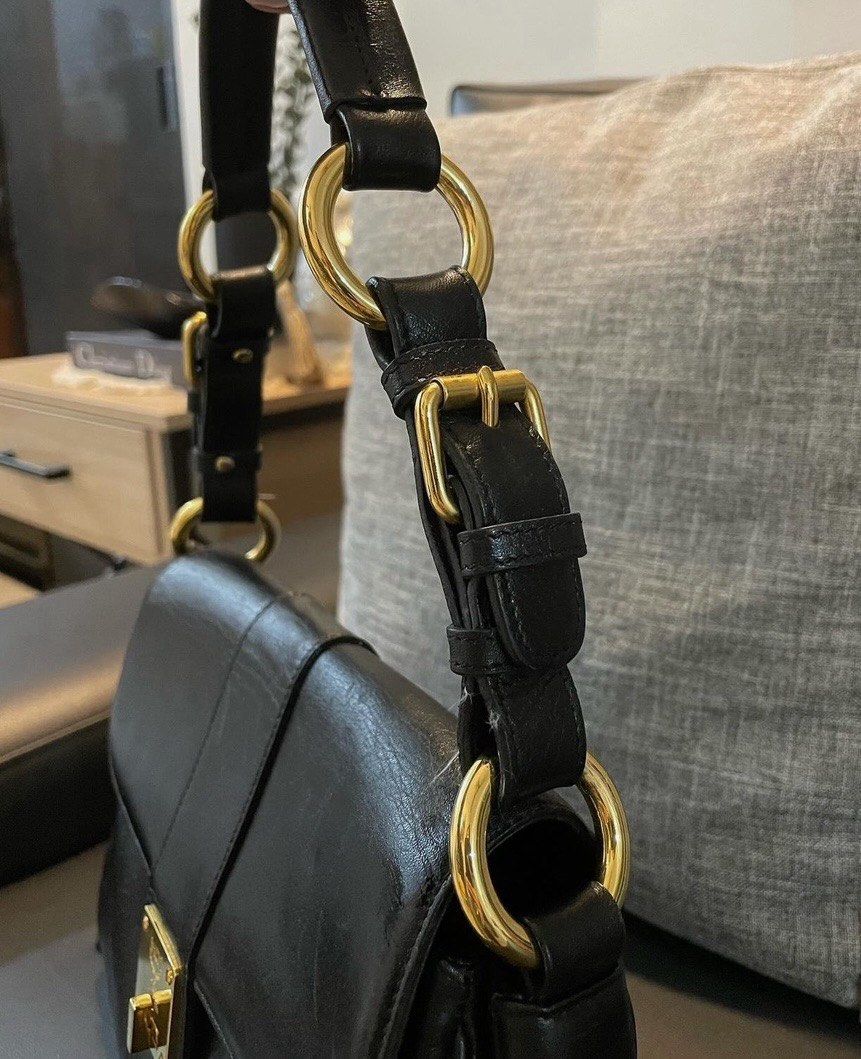 MCM BAG (Category: Luxury Bags & Wallets) located in Quezon City. Submitted by alialterado (Listing ID 1354106667, Image 3). Description: Original MCM Bag from Japan With a little sign of use Price still negotiable for sure buyers Willing to do meet up .