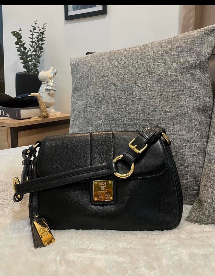 MCM BAG (Category: Luxury Bags & Wallets) located in Quezon City. Submitted by alialterado (Listing ID 1354106667, Image 2). Description: Original MCM Bag from Japan With a little sign of use Price still negotiable for sure buyers Willing to do meet up .