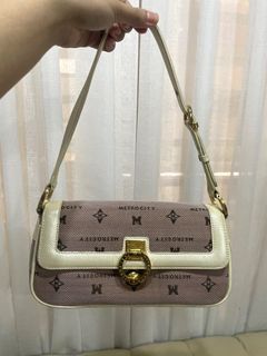 (Category: ) located in . Submitted by slaystyleph (Listing ID 1354043422, Image 1). Description: .