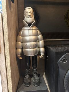 MONCLER | MR. MONCLER BLACK VINYL FIGURE, HONG KONG MR