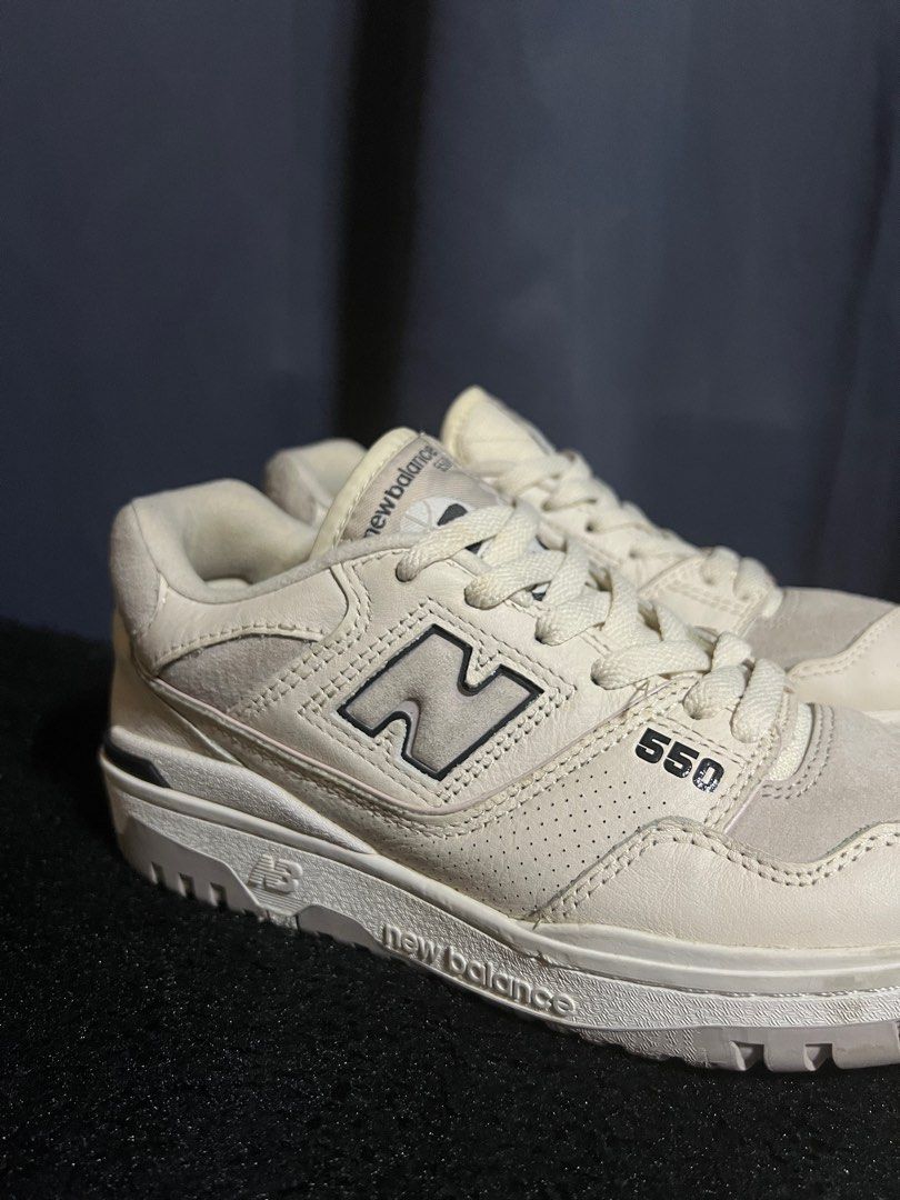 New Balance 550 Ivory (Category: Sneakers) located in Manila. Submitted by _miumuse (Listing ID 1354081403, Image 3). Description: Used only a few times. Bought in taiwan last May 2024 (see last photo for the official receipt) No box cos won’t fit in my luggage that time. Size US 7.5 / 24.5 cm You can message me for more photos..