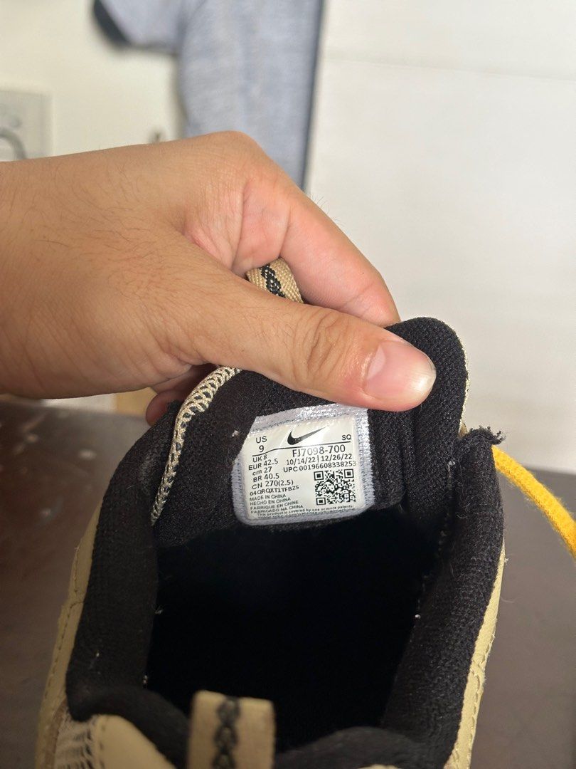 Nike Humara "Wheatgrass" (US 9 Mens) (Category: Sneakers) located in Manila. Submitted by magictape (Listing ID 1354034668, Image 2). Description: - US 9 Mens - orig price : 8,895 php - Used but not abused, paminsan ko lang talaga ginamit - bought sa atmos.ph - RFS: decluttering, i dont wear it na.