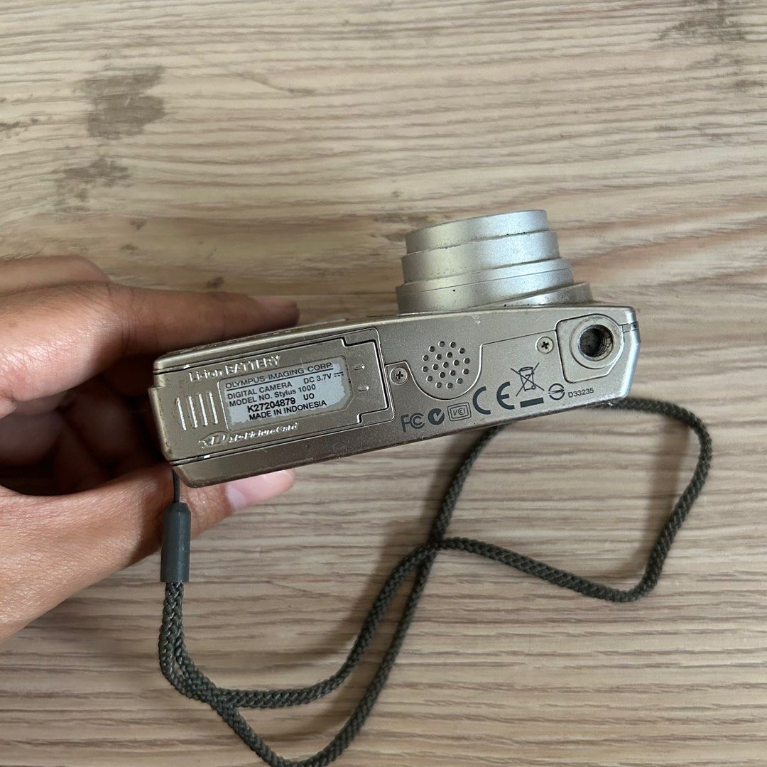 Olympus Stylus 1000 Digital Camera (Category: Cameras) located in Manila. Submitted by angely12 (Listing ID 1353976618, Image 3). Description: UNTESTED No sample shots No inclusion selling as is Price slightly negotiable Needs to get checked by a camera technician .