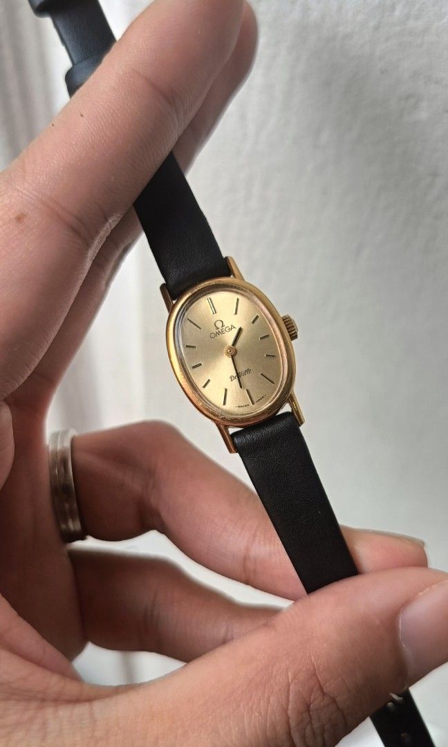 Omega deville oval (Category: Women's Watches) located in Rizal. Submitted by laurentinwatches (Listing ID 1354020194, Image 1). Description: omega de ville all original manual wind oval comes with original buckle and original leather strap.