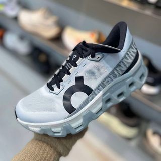 (Category: ) located in . Submitted by solefindsphilippines (Listing ID 1353866362, Image 1). Description: .