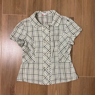 (Category: ) located in . Submitted by declutteredcloset_ (Listing ID 1354053169, Image 1). Description: .