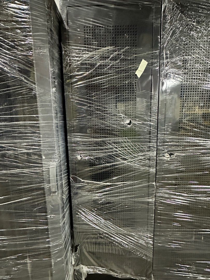 Server rack (Category: Office & Business Technology) located in Kuala Lumpur. Submitted by xixjxue (Listing ID 1354092225, Image 2). Description: Server rack for sale. RM1500/unit Dimension: L58cm x D80cm x H200cm (3 units available) Dimension: L58cm x D100cm x H200cm (1 unit available) Self pickup at Seri Kembangan. Dm for more details.