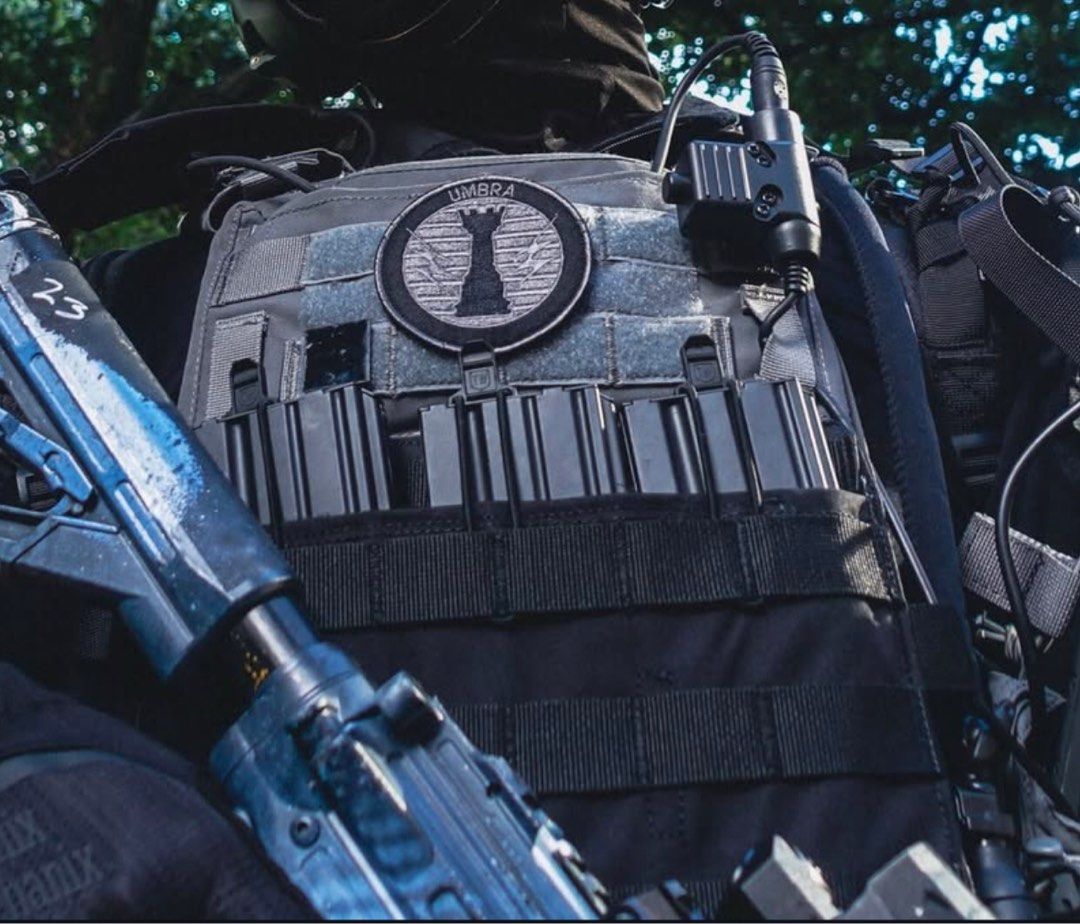 Shadow Company Cosplay Vest Crye AVS MBAV plate carrier, Hobbies & Toys ...