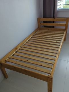 (Category: ) located in . Submitted by wyong1 (Listing ID 1353973492, Image 1). Description: .