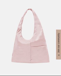 (Category: ) located in . Submitted by classyshoppingspree (Listing ID 1354068581, Image 1). Description: .
