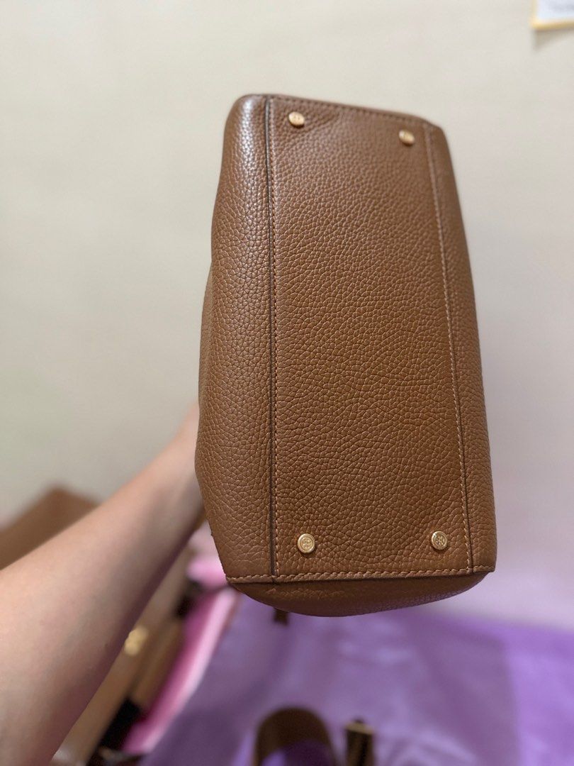 Thea Web Small Satchel (Category: Luxury Bags & Wallets) located in Quezon City. Submitted by msaisa (Listing ID 1354077305, Image 3). Description: Original Yes!!used but in very Good Condition..if provenfake money back guarantee.
