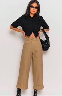 (Category: ) located in . Submitted by jpcloset (Listing ID 1354008764, Image 1). Description: .