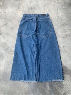 (Category: ) located in . Submitted by letgotheoldletitbesold (Listing ID 1354121580, Image 1). Description: .