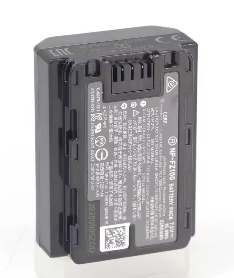 2 PCS Sony Battery Np-FZ100 Camera Battery for Sony A9 II / A7R IV / A7R III / A7 III /ILCE-9 ILCE9 (Category: Batteries & Chargers) located in Singapore. Submitted by twoupexplorer (Listing ID 1354209644, Image 2). Description: BRAND NEW Description Battery Model:NP-FZ100 Capacity: Typ 16.4Wh(2280mAh) Products type: Li-ion battery Volts: 7.2 V Net weight: 85g Features: 1. Premium Lithium ion cells New Rechargeable Battery Pack 2. High Energy Den