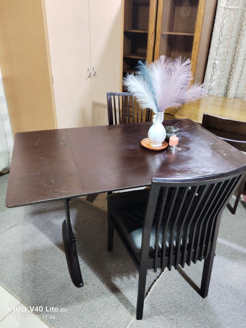 2 seater coffee table (Category: Tables & Sets) located in Bulacan. Submitted by jap.aniks27 (Listing ID 1354271327, Image 2). Description: ‼️COFFEE TABLE 2 SEATER EXPANDABLE size dimension: in centimeters L120cm when extended/90cm when folded*H70*W75 ⛔"Manage your expectations, items are used from japan😊☝️ expect some dents and scratches"🙏 📍CAN SHIP THRU LALAMOVE WITHIN NEARBY AREAS DROP n GO for provincial areas 📍Sanjose del monte heights m