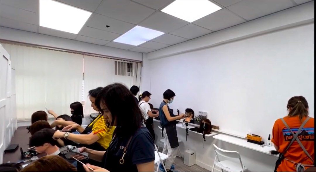 First session or free hair cutting course62859981235073113