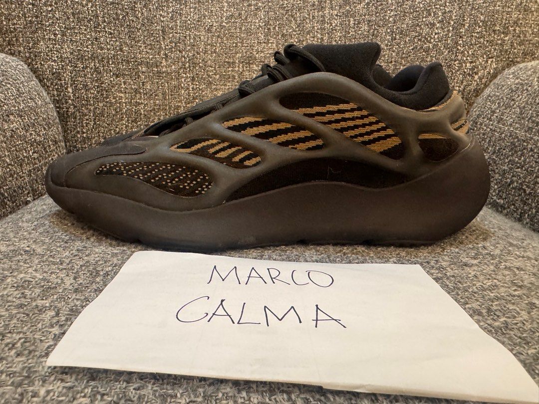 Adidas Yeezy 700 v3 clay brown (Category: Sneakers) located in Quezon City. Submitted by marcoc15 (Listing ID 1354248472, Image 1). Description: Size: 12 uk/ 12.5 us Used 5 times only Rfs: decluttering Shipping via lalamove/grab Meet ups: Gateway mall Cubao.