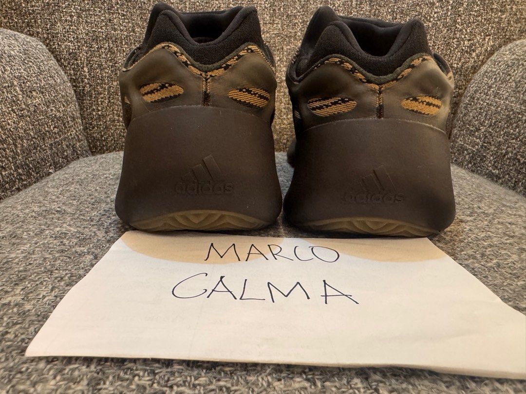 Adidas Yeezy 700 v3 clay brown (Category: Sneakers) located in Quezon City. Submitted by marcoc15 (Listing ID 1354248472, Image 3). Description: Size: 12 uk/ 12.5 us Used 5 times only Rfs: decluttering Shipping via lalamove/grab Meet ups: Gateway mall Cubao.