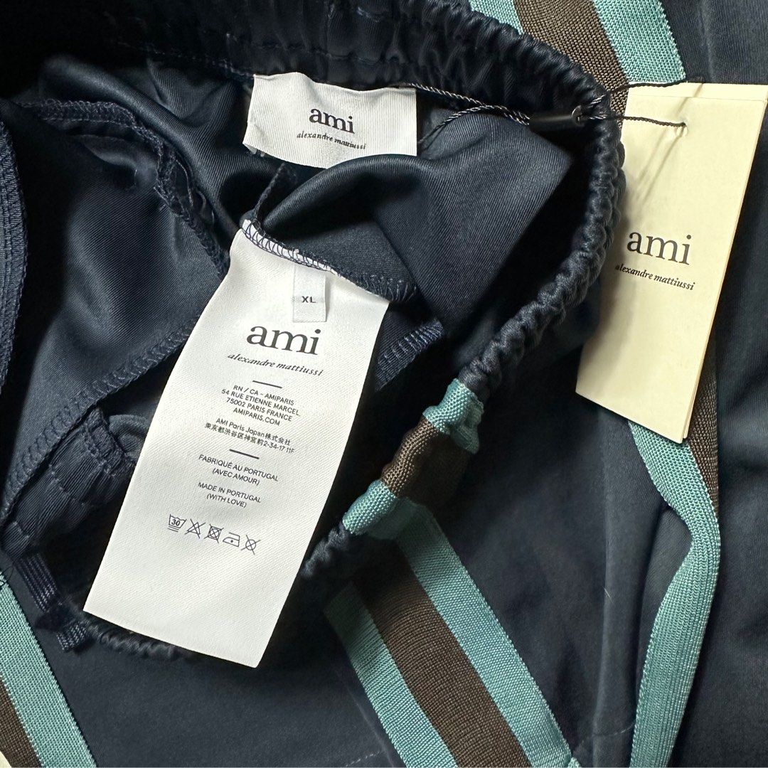 Ami paris terno (jacket and pants (Category: Luxury Apparel) located in Quezon City. Submitted by ALLGOOD_THRIFT (Listing ID 1354314731, Image 3). Description: Terno aspack Size xl both .
