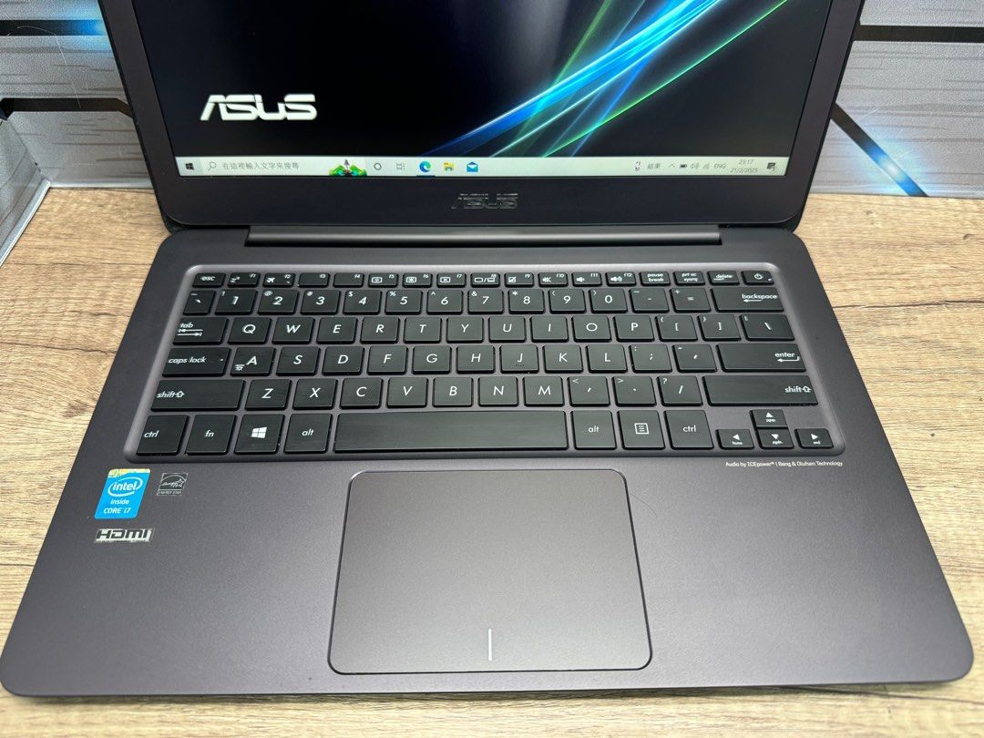 Asus Zenbook輕薄文書手提電腦13吋/i7-5500U/8GB DDR3 Ram/512GB