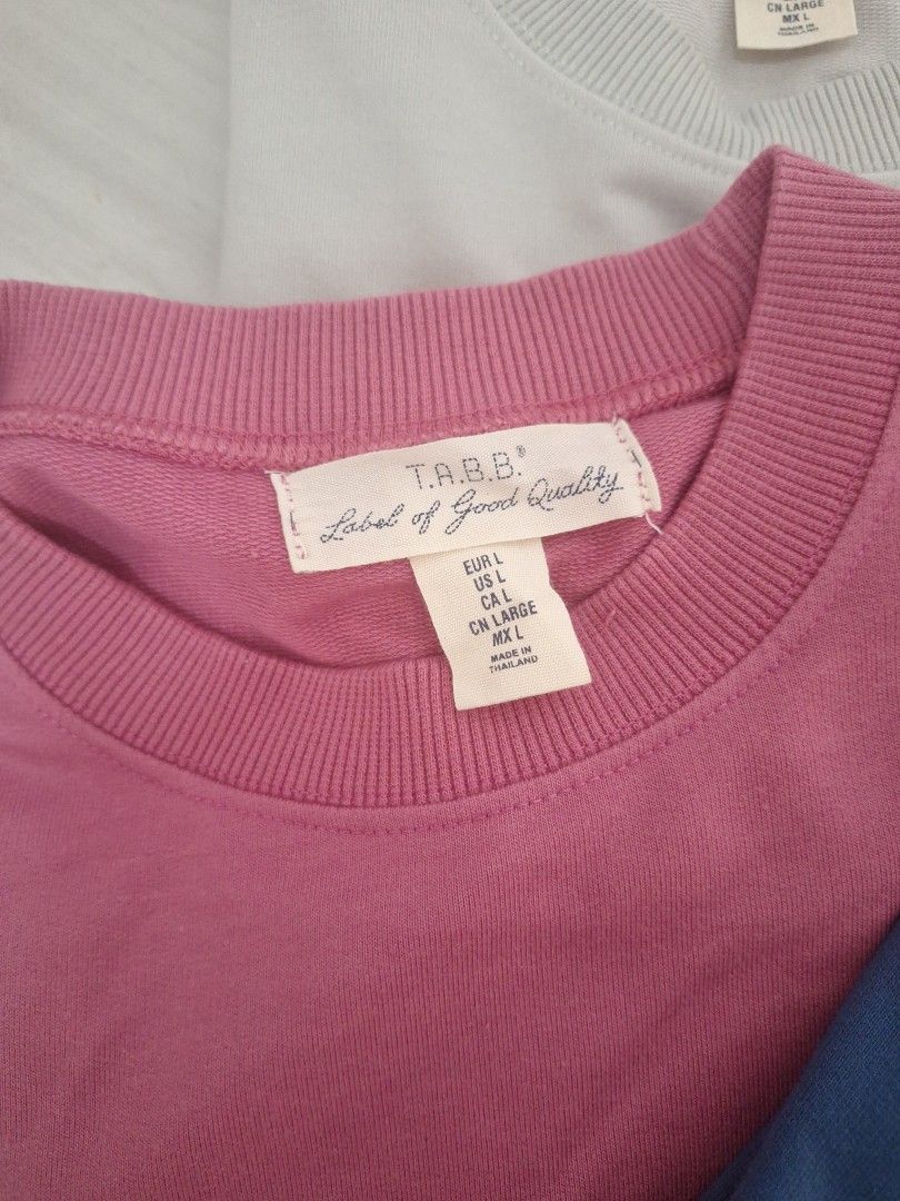 Basic Tops (Category: Tshirts & Polo Shirts) located in Singapore. Submitted by coffeeme_e (Listing ID 1354192615, Image 3). Description: One XL Two L.