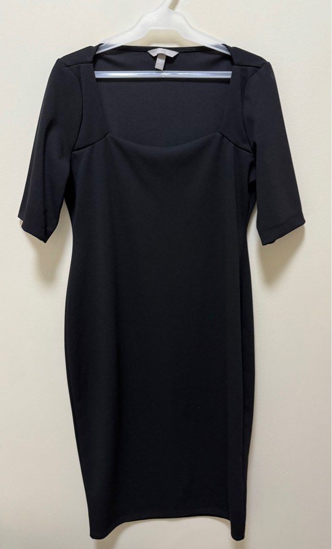 Black Dress Square Neckline (Category: Dresses) located in Manila. Submitted by micag (Listing ID 1354300720, Image 1). Description: Used Once f.