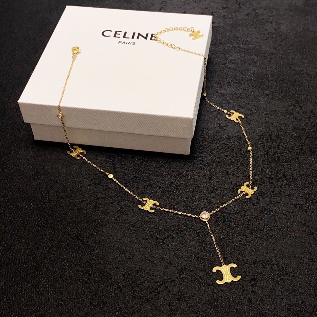The Celine Shell Necklace main image 0
