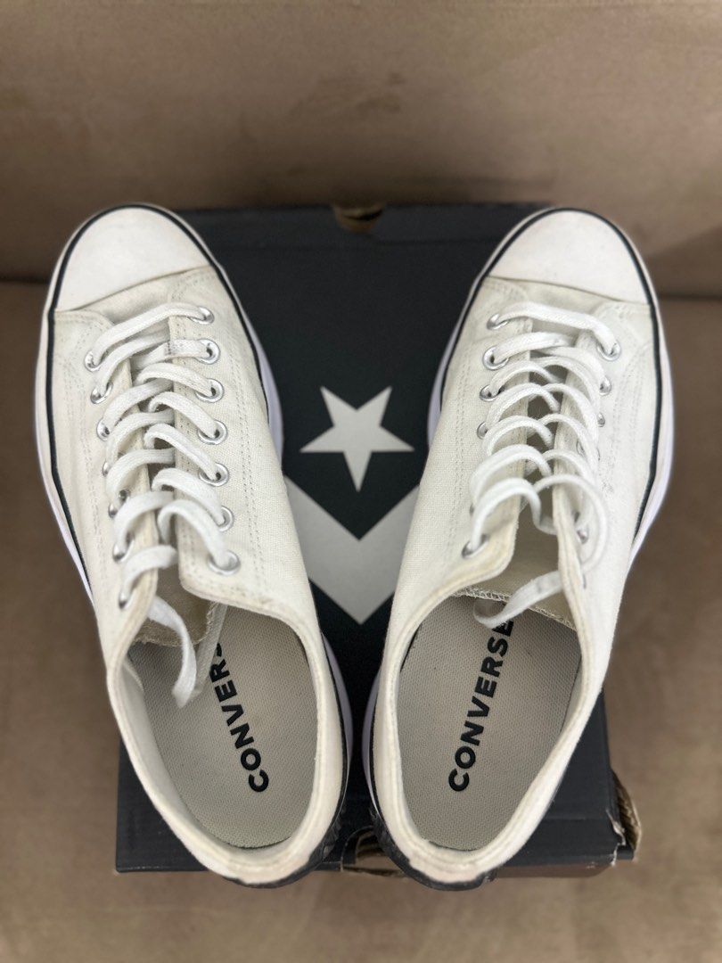Converse Run Star Hike Ox - Unisex (Category: Sneakers) located in Quezon City. Submitted by pjrosetase (Listing ID 1354245625, Image 2). Description: Converse Run Star Hike Ox White - Unisex.