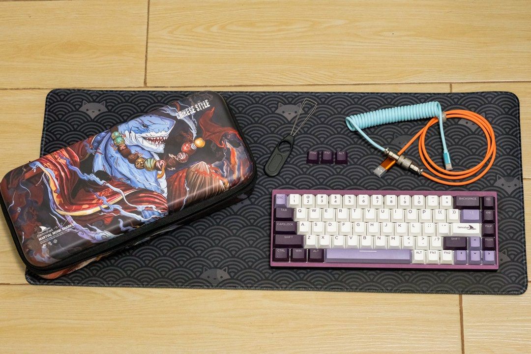 Darmoshark Limited Edition KT68 Keyboard (Category: Computer Keyboard) located in Taguig. Submitted by bh.declutters (Listing ID 1354212223, Image 3). Description: ✔ Item is in good condition ✔ Tested and working ✔ Used few times ✔ With hard case ✔ With coiled Aviator Cable (USB to Type-C) ✔ Magnetic switches ✔ Rapid Trigger ✔ Aluminum alloy machined case + rear nameplate ✔ RGB backlight - Hot-swappable RFS: Downsizing Reference Link/s https://ro