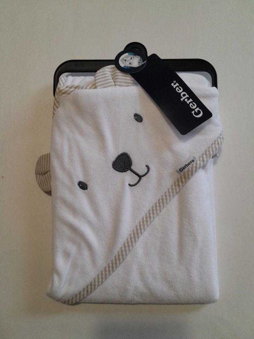Gerber baby towel/blanket (Category: Baby Toiletries & Grooming) located in Manila. Submitted by chelseaaudrey (Listing ID 1354192182, Image 2). Description: Brand new with tags $20.