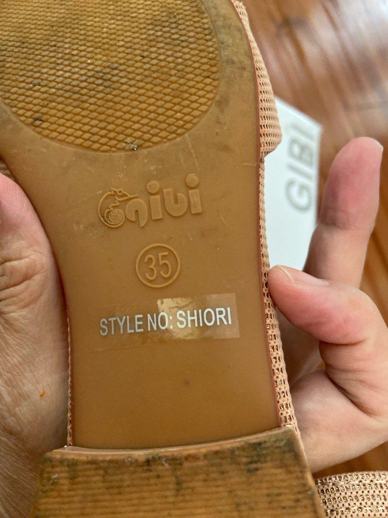 GIBI Sandals (Category: Flats & Sandals) located in Quezon City. Submitted by aaakids (Listing ID 1354188889, Image 3). Description: GIBI authentic Used once during a garden wedding Size 5 So nice and classg.