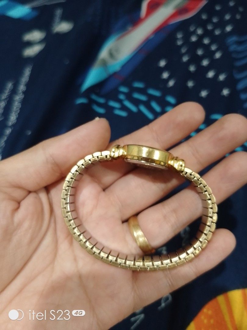 Gold tone Watch (Category: Women's Watches) located in Lucena. Submitted by watchmateph (Listing ID 1354247854, Image 3). Description: Ang ganda nito Newly Replaced Battery.