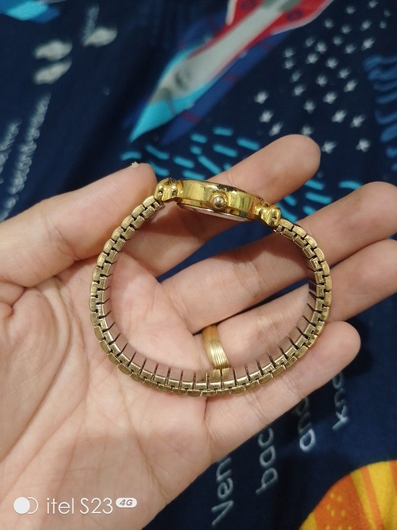 Gold tone Watch (Category: Women's Watches) located in Lucena. Submitted by watchmateph (Listing ID 1354247854, Image 2). Description: Ang ganda nito Newly Replaced Battery.