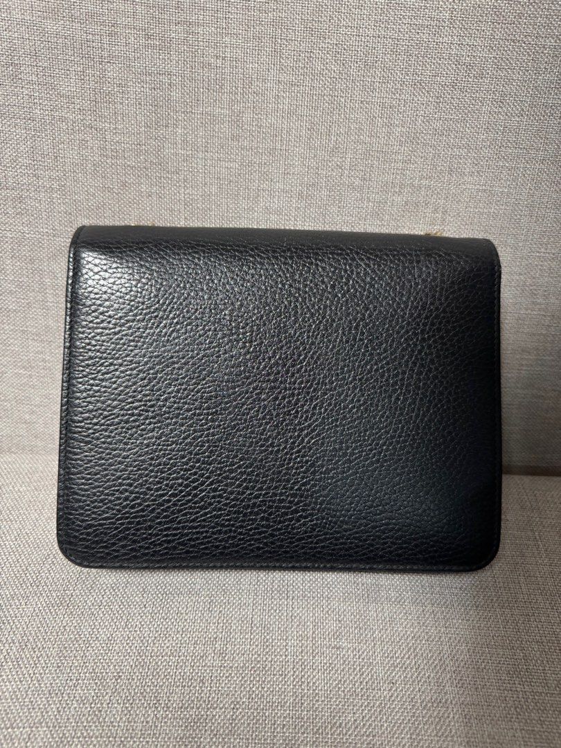 GUCCI GG Interlocking Bag (Category: Luxury Bags & Wallets) located in Santa Rosa. Submitted by jdoria (Listing ID 1354168516, Image 3). Description: Authentic Complete with dust bag, cards and paper bag Grained leather Personal bag bought in Shanghai Slightly negotiable Rfs: not using often anymore.