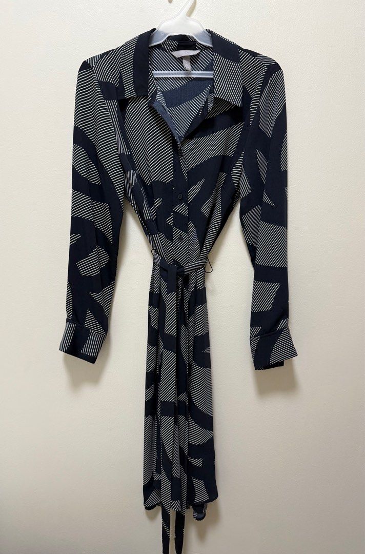 H&M Belted Button Down Dress (Category: Dresses) located in Manila. Submitted by micag (Listing ID 1354298851, Image 1). Description: Medium Size Used once.