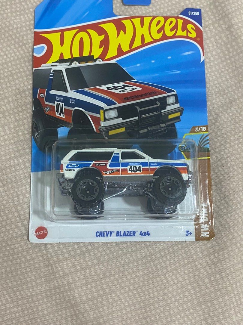 Hot Wheels Chevy Blazer 4x4 | Maßstab 1:64, Schwarz