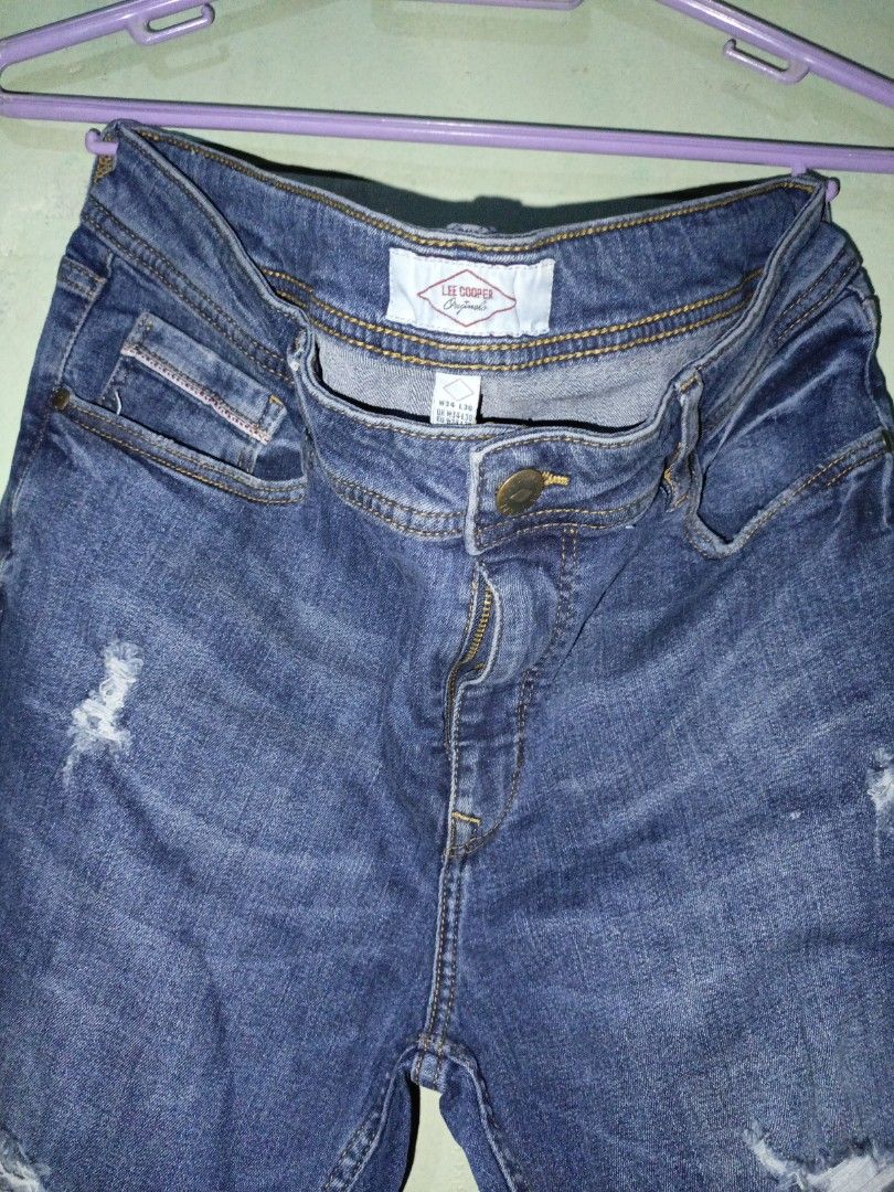 Lee Cooper (Category: Jeans) located in Manila. Submitted by titojepoy039969 (Listing ID 1354298875, Image 2). Description: fit for 34.