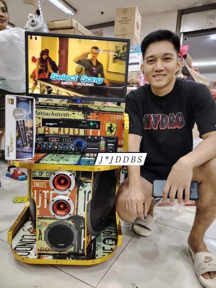Mini. Videoke (Category: Soundbars, Speakers & Amplifiers) located in Manila. Submitted by saguittarian06 (Listing ID 1354304935, Image 2). Description: 😍Mini videoke 11,800 ✅ 24inch tv ✅Size 2x12 (500 watts) ✅megapro player (20k song) ✅megapro 230 amplifier (500 watts) ✅1pc wired microphone .