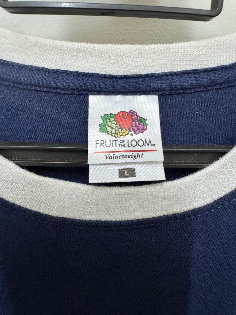 Oasis (Category: Tshirts & Polo Shirts) located in Kuala Lumpur. Submitted by faizfakhri87 (Listing ID 1354166752, Image 3). Description: Pit 19.5/28.5 Made not stated Condition 9/10.