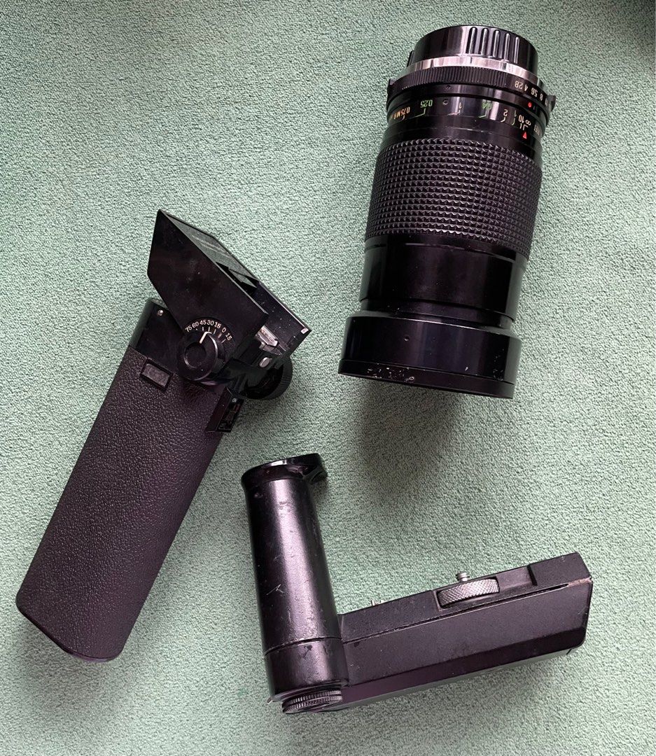 Olympus OM System Lens & Accessories (Category: Lens & Kits) located in Pasig City. Submitted by mamasfinds (Listing ID 1354237214, Image 1). Description: Lot Sale 1. Lens Vivitar series 1, 28-90mm, 2.8-3.5, macro focusing zoom 2. Olympus winder 2 drive, single and sequential frames. 3. Olympus variable angle flash bounce grip..