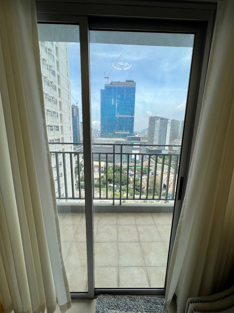 (Category: ) located in . Submitted by edison-88tycoons (Listing ID 1168224554, Image 1). Description: .